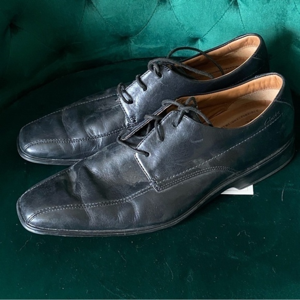 Clark’s Flexlight Black Dress Shoe